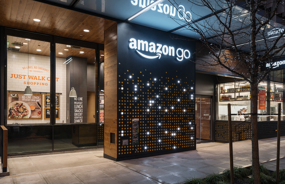 Обсяг продажів Amazon за 2021 рiк збільшився на 22% до 469,8 млрд доларів